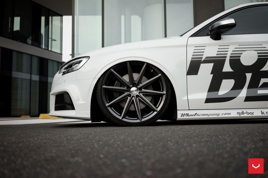 Детали экстерьера Audi S3 Sedan on Vossen Wheels (VFS10) 2017 года  (фото 5 из 52)